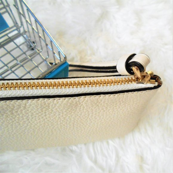 Coach Jes Corner Zip Wristlet Chalk